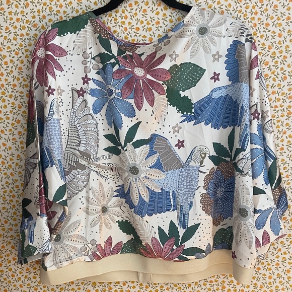 NWOT Floral Patterned Women's Cardigan - Picture 3 of 3